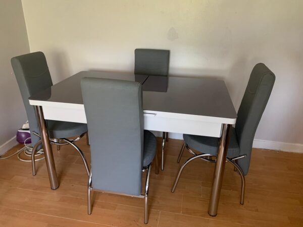 FULL GREY DINING TABLE AND CHAIR (GLASS) - Image 4