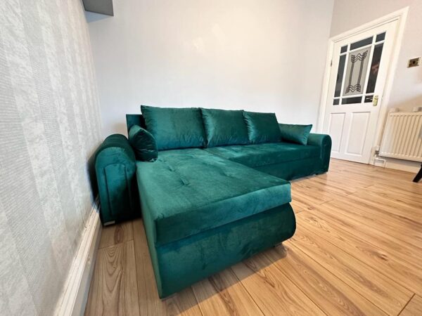 Berlin Green velvet corner sofa bed with double storage - Image 5