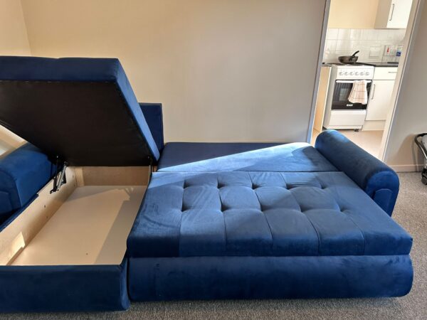 Berlin Blue velvet corner sofa bed with double storage - Image 3